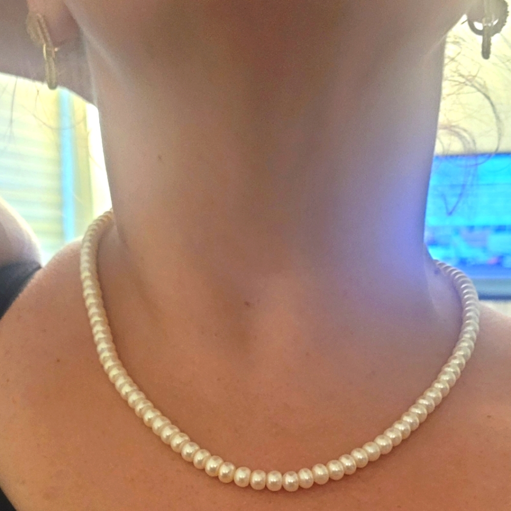 Semi-Round Pearl Single Strand Necklace 20"